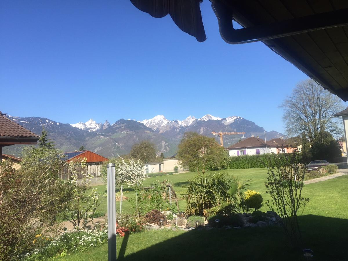Bnb Parisod Aigle Exterior photo